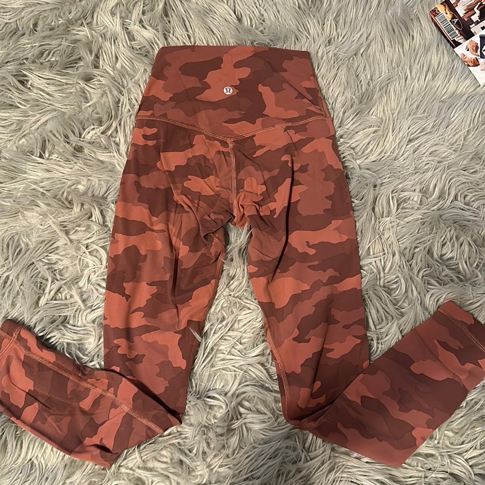 Heritage 365 Camo Brier Rose Multi Lululemon Align Leggings